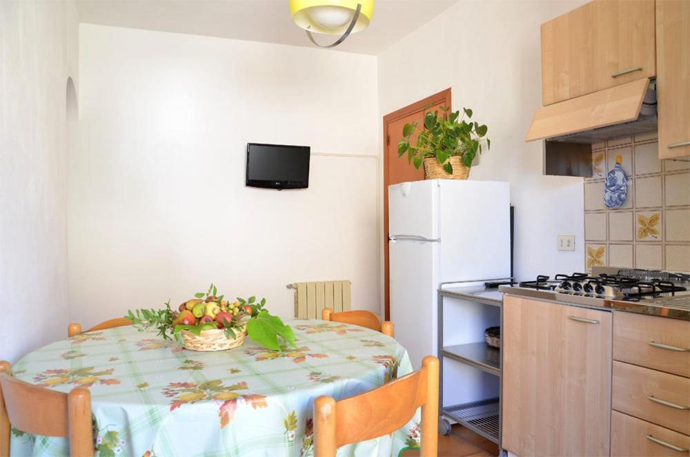 Appartamenti Marilise Порт-Аццурро Номер фото